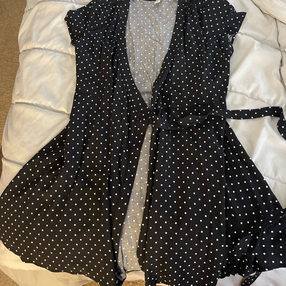 Old Navy sun dress. Barely used. No stains
